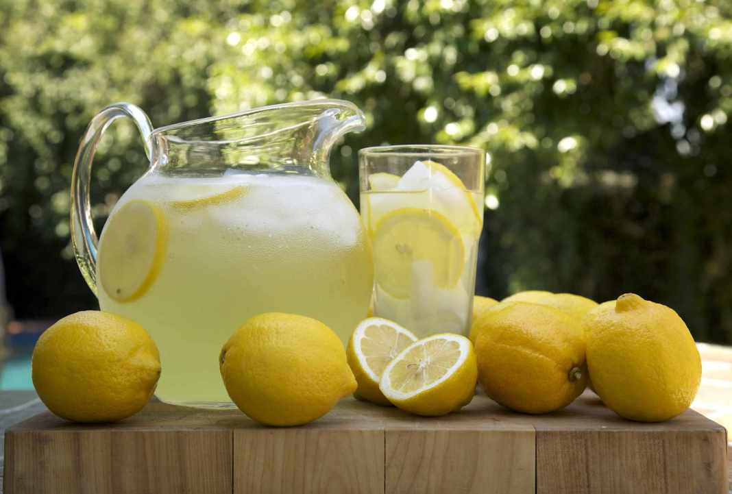 lemon juice to tighten skin naturally
