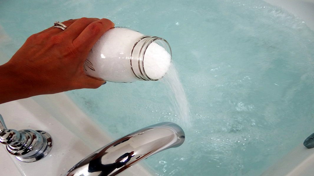 salt bath for eczema treatment